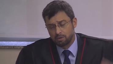 "Lamentavelmente, Lula se corrompeu", diz procurador em julgamento no TRF4