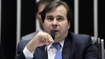 Pauta econômica do governo é "desrespeito" ao Congresso, diz Maia