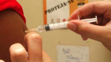 Ministério da Saúde passa a recomendar vacina da febre amarela para todo o País
