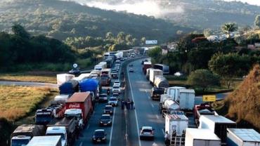 Datafolha: 87% dos brasileiros apoiam greve dos caminhoneiros, mas rejeitam 'pagar a conta' do diesel