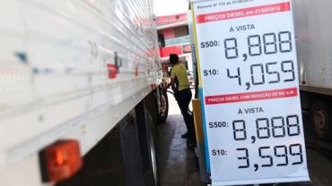 Desconto no óleo diesel não será sentido "de forma imediata", diz Padilha