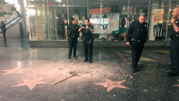 Estrela de Donald Trump na calçada da fama é vandalizada