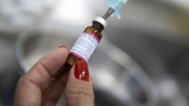 Brasil bate meta de vacinação contra poliomielite e sarampo