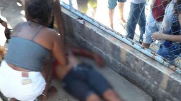 Adolescente mata padrasto de colega em escola de Minas Gerais