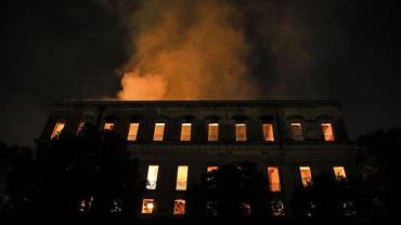 Incêndio que destruiu 90% do Museu Nacional completa um mês