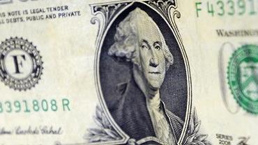 Dólar fecha estável; Ibovespa em queda de 2,39%
