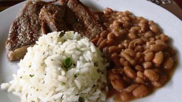 Arroz, feijão e carne são os alimentos mais desperdiçados no Brasil