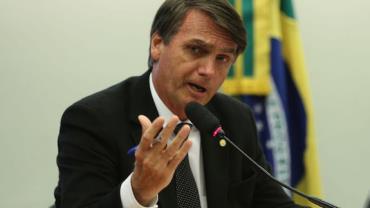 Jair Bolsonaro volta a Brasília para discutir Previdência nesta terça-feira (13)