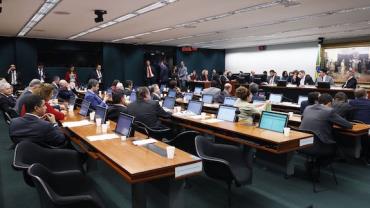 Nova Previdência: comissão consolida texto da reforma aprovado em plenário e PEC segue para 2º turno