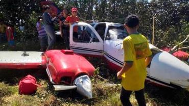 Avião que transportava corpo de vítima de acidente aéreo cai e deixa dois feridos no Amazonas