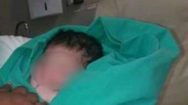 Bebê recém-nascida é encontrada dentro de bolsa em calçada no RJ
