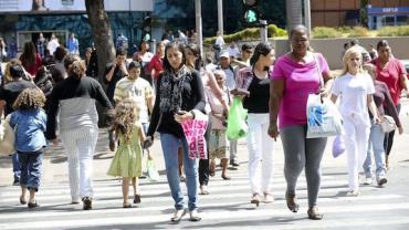 Medo do desemprego cai e satisfação com a vida aumenta, diz pesquisa