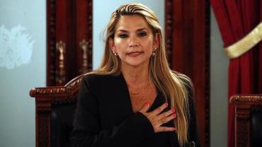 Chanceler diz que Brasil reconhece Jeanine Áñez como presidente da Bolívia