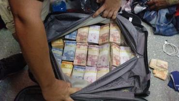 Grupo é preso ao tentar embarcar da Bahia para São Paulo com malas de dinheiro