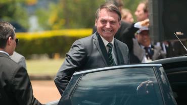 Bolsonaro sanciona a "Reforma da Previdência" militar