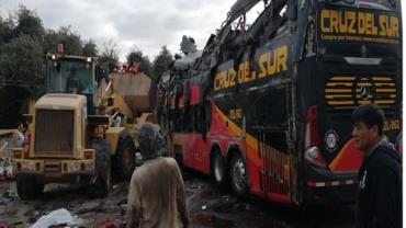 Acidente com ônibus mata dois brasileiros no Peru