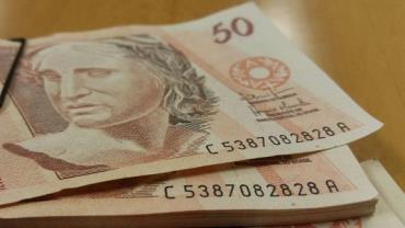 Governo anuncia novo salário mínimo a R$ 1.045
