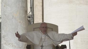 Vaticano fará celebrações da Semana Santa sem fiéis por causa de coronavírus