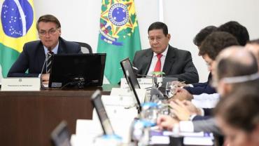 Covid-19: Bolsonaro atualiza governadores sobre medidas de prevenção
