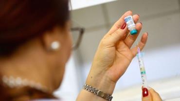 EUA libera 2ª fase de testes de vacina contra Covid-19