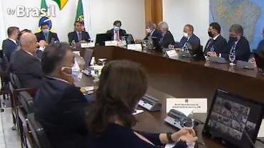 Bolsonaro faz reunião virtual com governadores sobre ajuda a estados