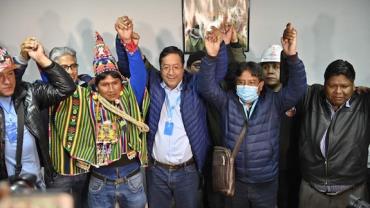 Luis Arce assume vitória na Bolívia antes do resultado oficial