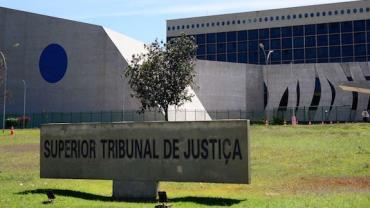 STJ aceita denúncia contra governador afastado do Rio de Janeiro