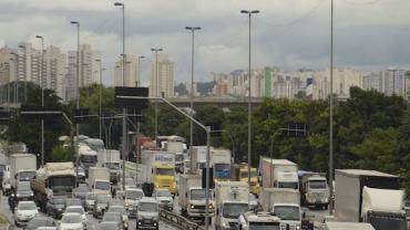 São Paulo inicia novos horários do rodízio de veículos