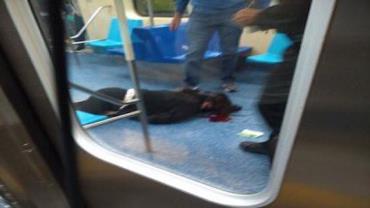 Mulher é agredida por homem dentro do metrô em SP