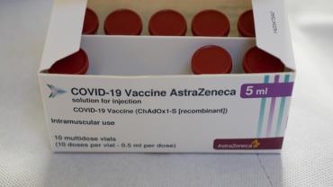 Saúde suspende vacinação de gestantes com AstraZeneca