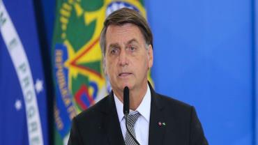 Bolsonaro participa de lançamento do Programa Gigantes do Asfalto