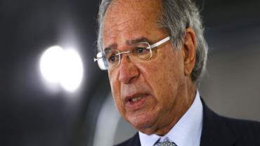 Programa para capacitar jovens terá auxílio de 600 reais, diz Guedes