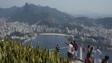 Internações por covid-19 têm queda significativa no Rio de Janeiro