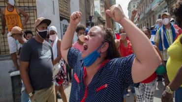 Protestos contra o regime Cubano têm um morto e 100 pessoas presas ou desaparecidas