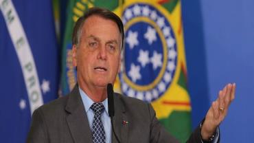 Exames apontam obstrução intestinal e Bolsonaro será transferido para SP
