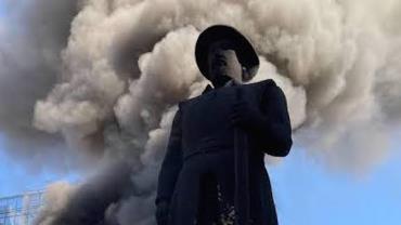 Justiça de SP libera acusados de incendiar a estátua de Borba Gato