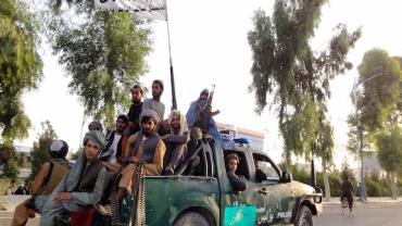 Talibã autoriza saída de 200 estrangeiros do Afeganistão