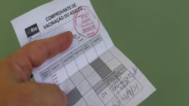 Justiça proíbe que prefeitura do Rio exija passaporte da vacina