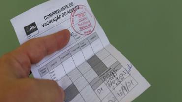 Fux restabelece exigência do passaporte da vacina no Rio