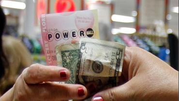 Apostador ganha 3,8 bilhões de reais em loteria nos Estados Unidos