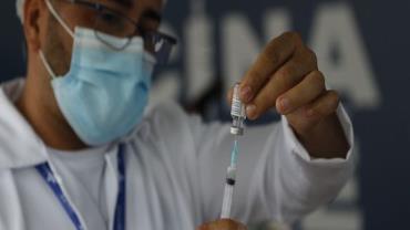 Covid-19: Brasil recebe 1º lote de vacinas do 2º contrato com a Pfizer