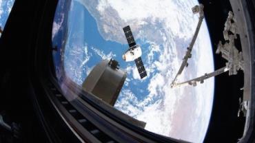 Viagem espacial: Companhia vende passagens por 450 mil dólares