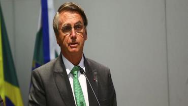 Bolsonaro acredita que decisão de vacinação de crianças contra Covid cabe aos pais