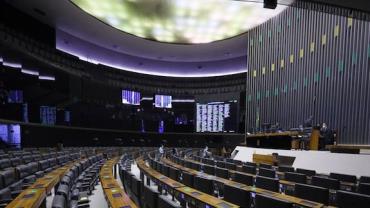 Câmara dos Deputados aprova Orçamento com reajuste para servidores e R$ 4,9 bi para campanhas