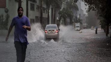 Defesa Civil alerta para fortes chuvas no Sudeste