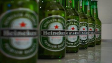 Heineken suspende produção na Rússia