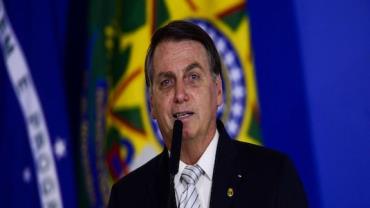 Bolsonaro diz que pandemia deve se tornar endemia nos próximos dias