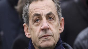 Símbolo da direita liberal francesa, Sarkozy declara voto em Macron no segundo turno das eleições