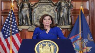 Governadora de Nova York alerta população após tiroteio
