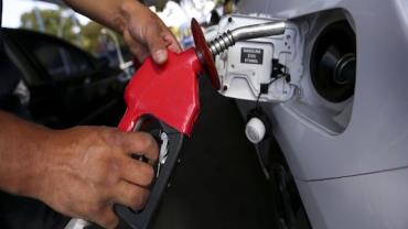Preço da gasolina sobe pela terceira semana seguida